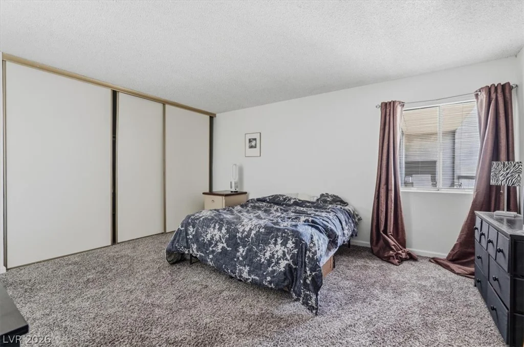 745 Royal Crest, Las Vegas, NV 89169