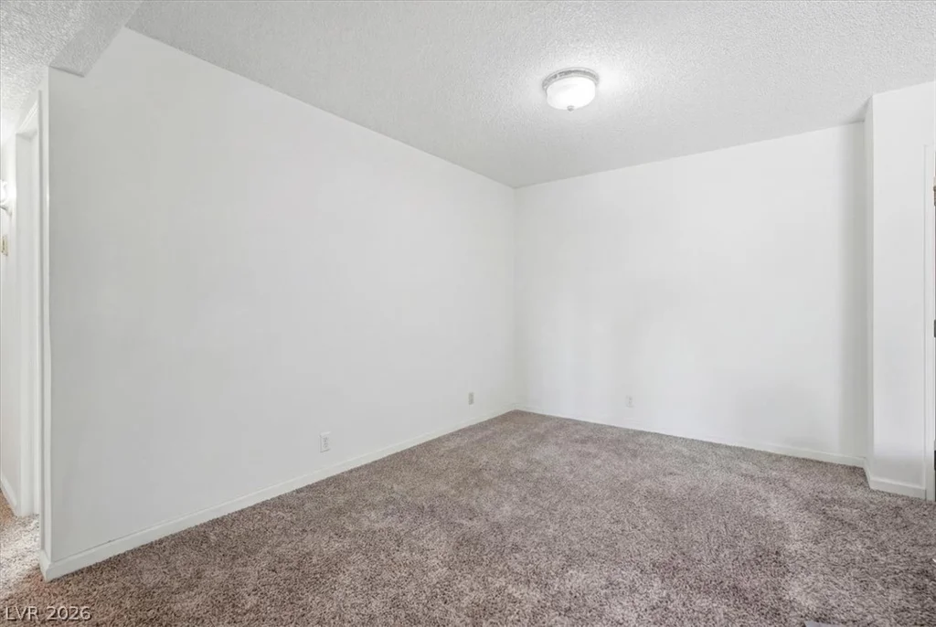 745 Royal Crest, Las Vegas, NV 89169