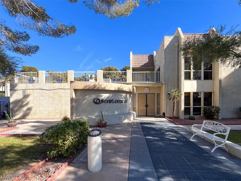 745 Royal Crest, Las Vegas, NV 89169