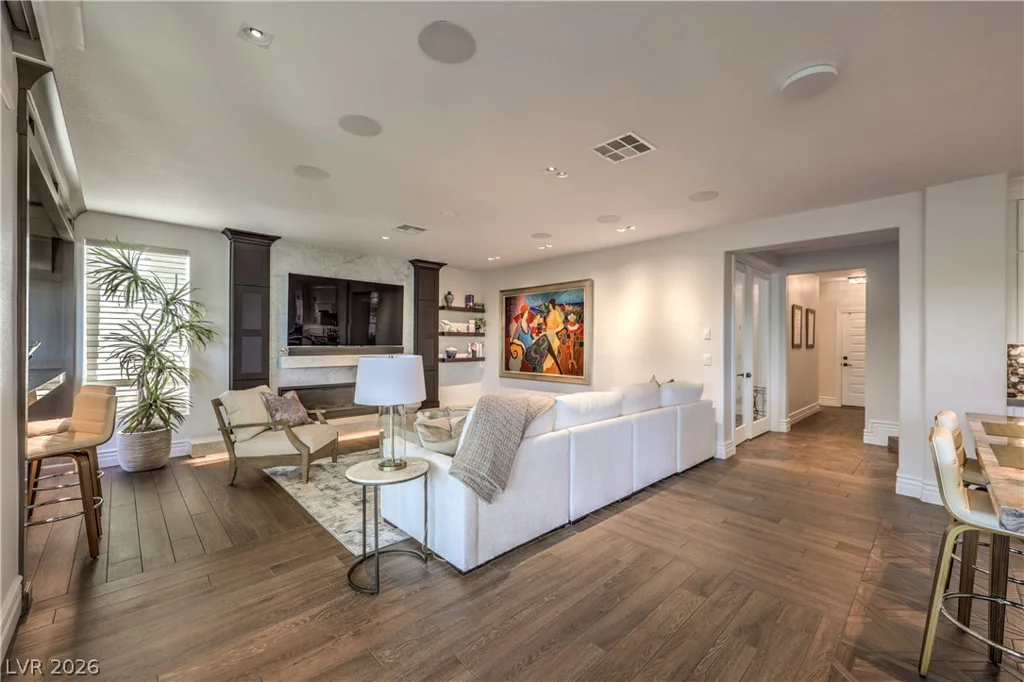 1705 Corta Bella, Las Vegas, NV 89134