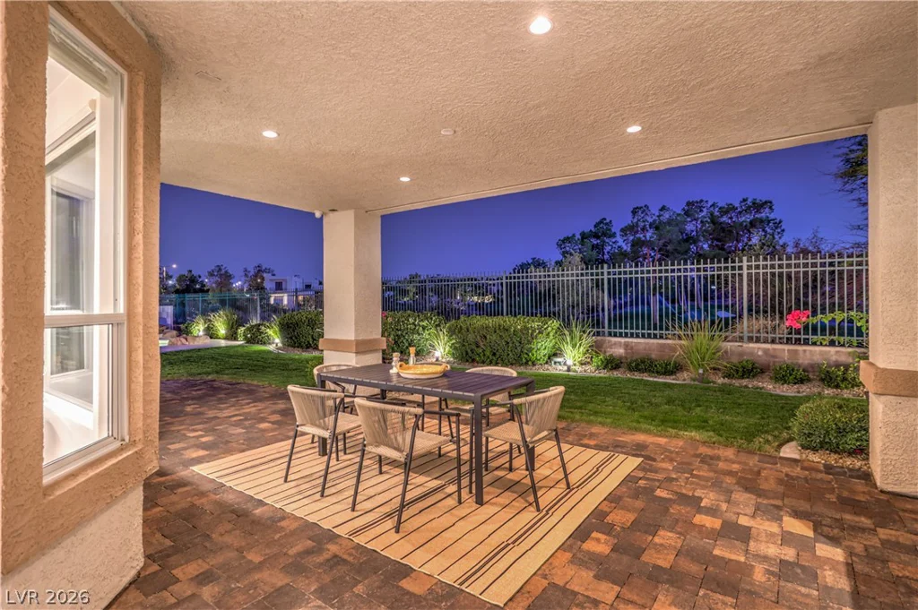 1705 Corta Bella, Las Vegas, NV 89134