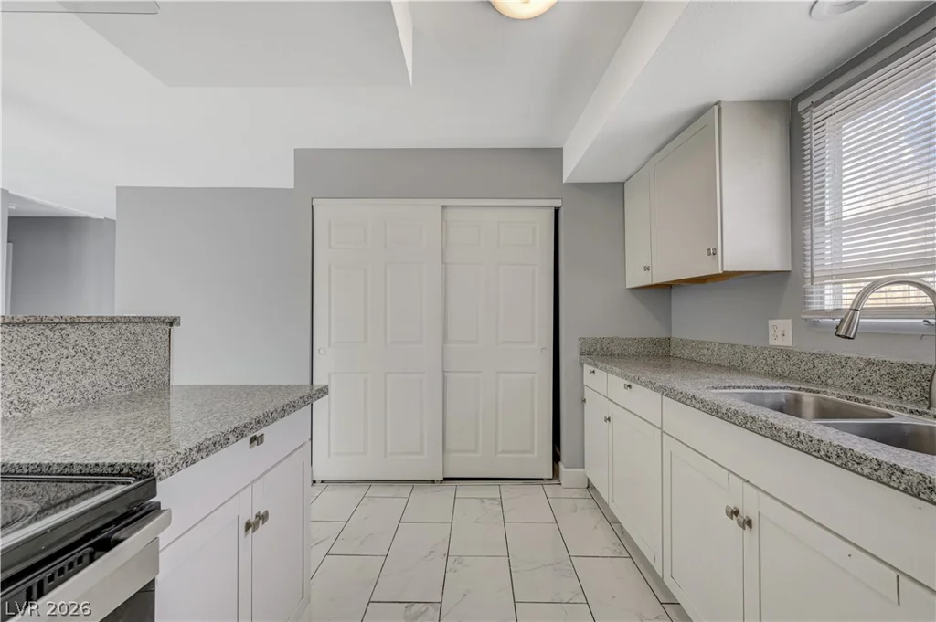 3909 Oakey, Las Vegas, NV 89102