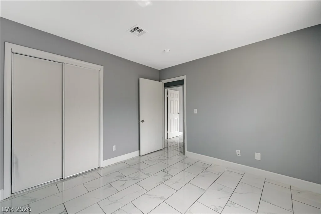 3909 Oakey, Las Vegas, NV 89102