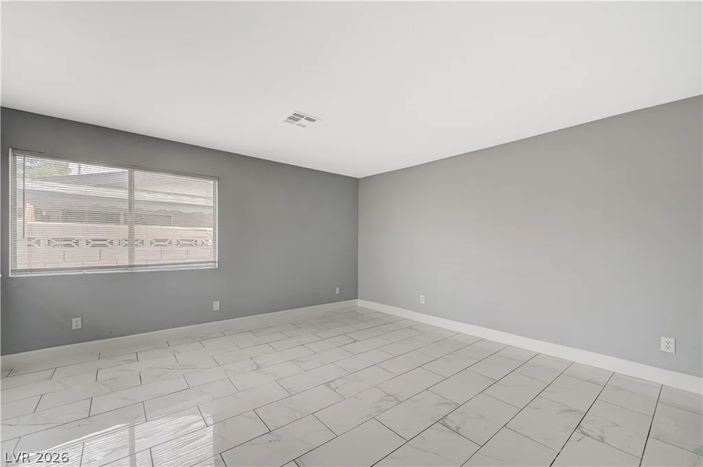 3909 Oakey, Las Vegas, NV 89102