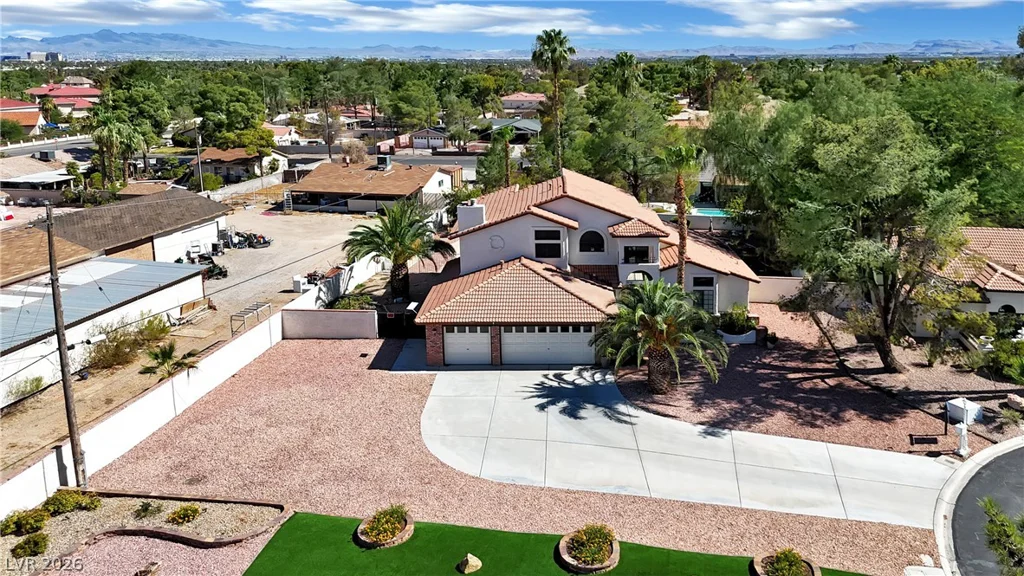 6767 Tree Haven, Las Vegas, NV 89146