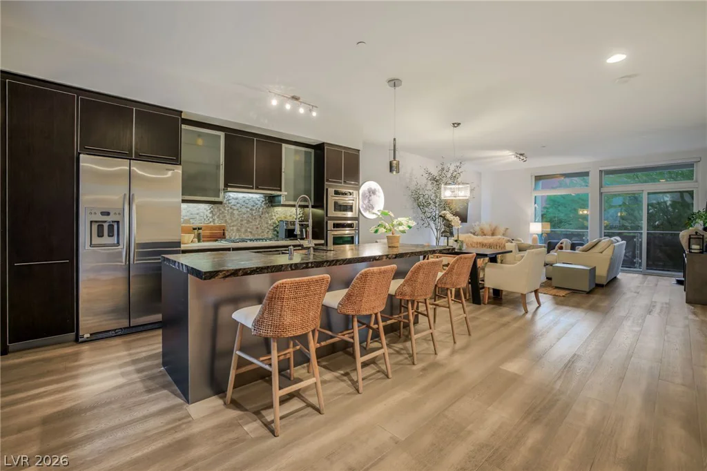 8925 Flamingo, Las Vegas, NV 89147