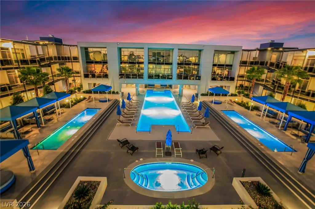 8925 Flamingo, Las Vegas, NV 89147