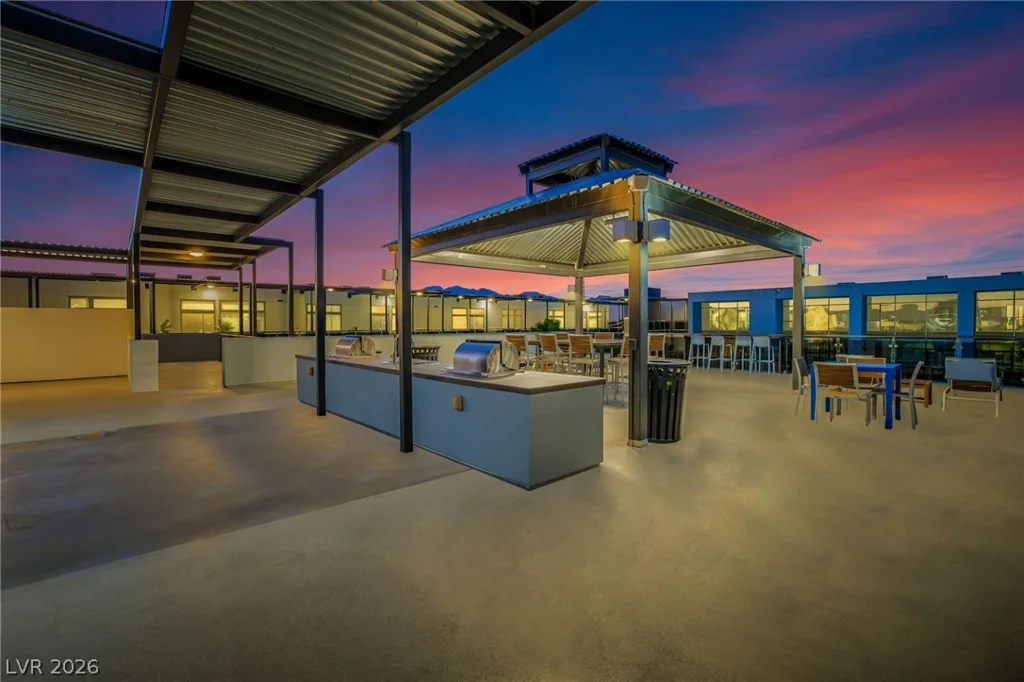 8925 Flamingo, Las Vegas, NV 89147