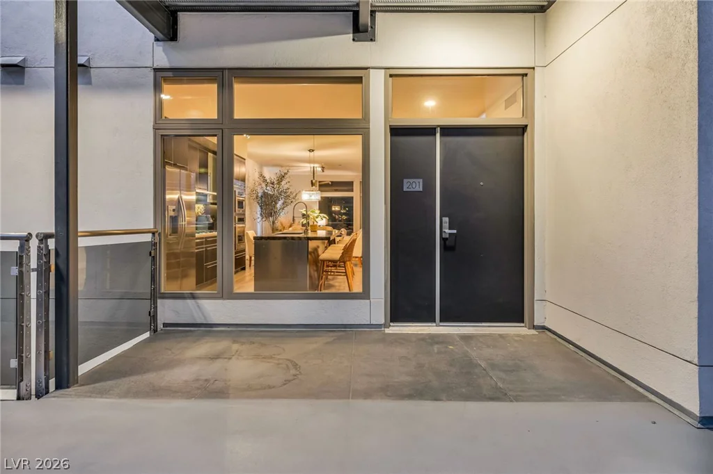 8925 Flamingo, Las Vegas, NV 89147