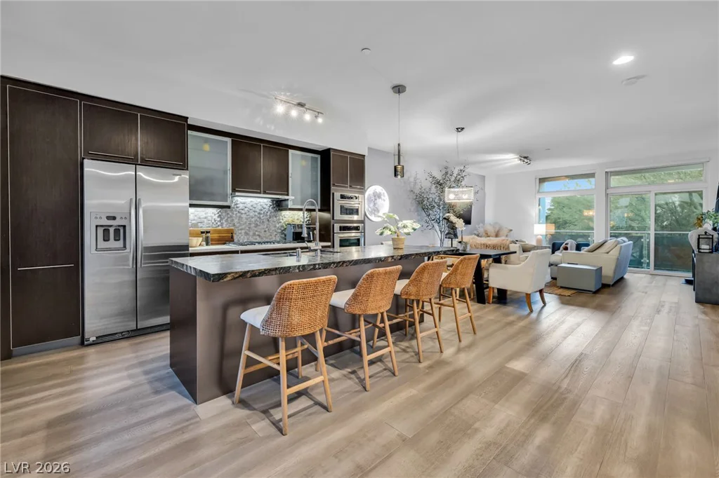 8925 Flamingo, Las Vegas, NV 89147