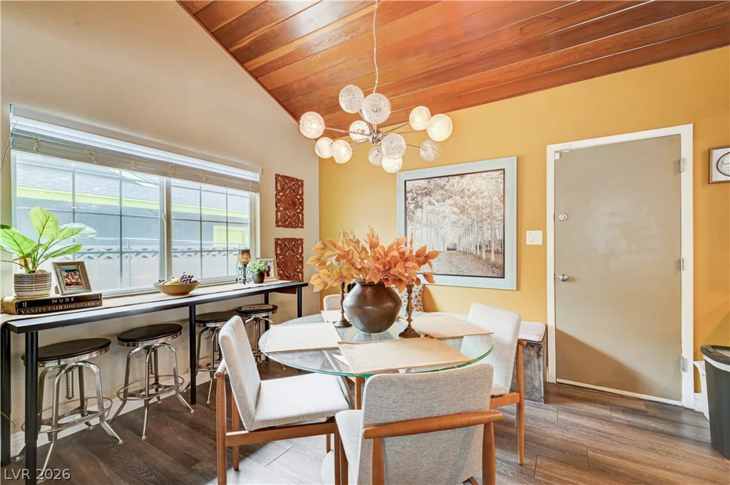 2704 Oakey, Las Vegas, NV 89102