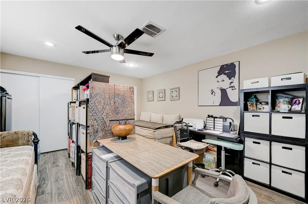 2704 Oakey, Las Vegas, NV 89102