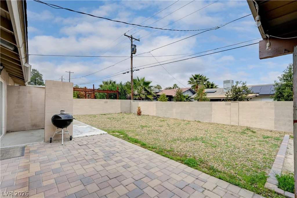 2704 Oakey, Las Vegas, NV 89102
