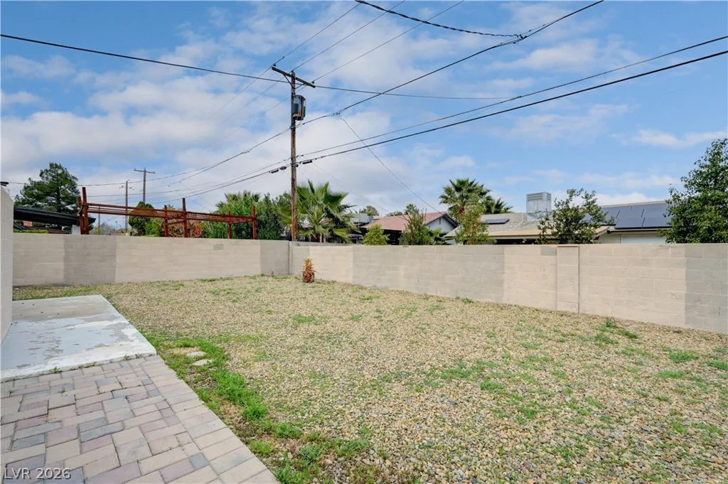 2704 Oakey, Las Vegas, NV 89102