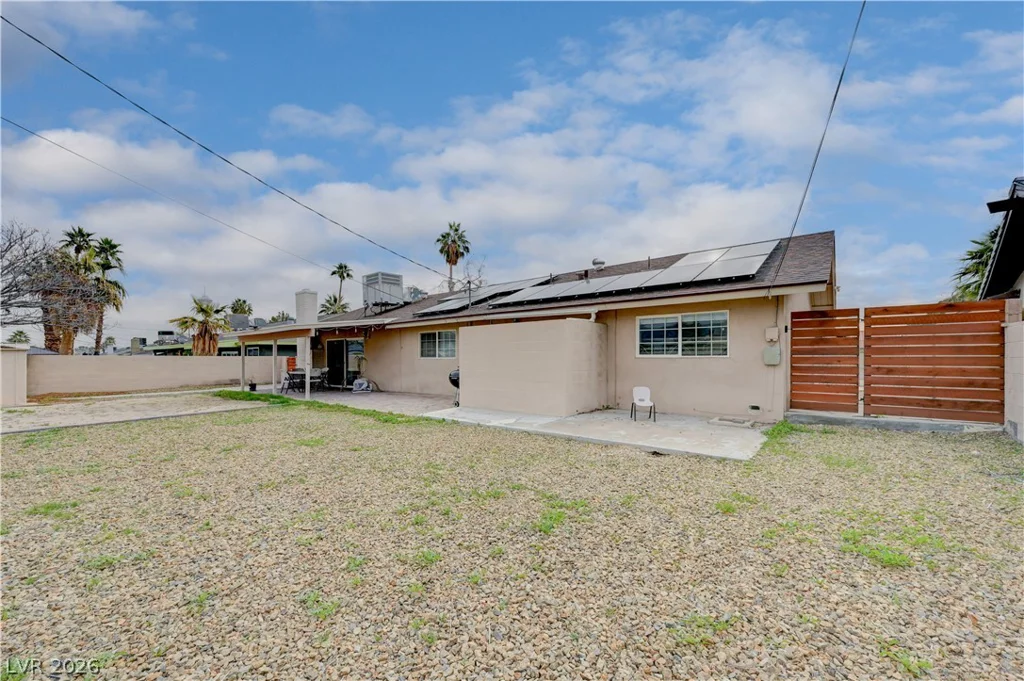 2704 Oakey, Las Vegas, NV 89102