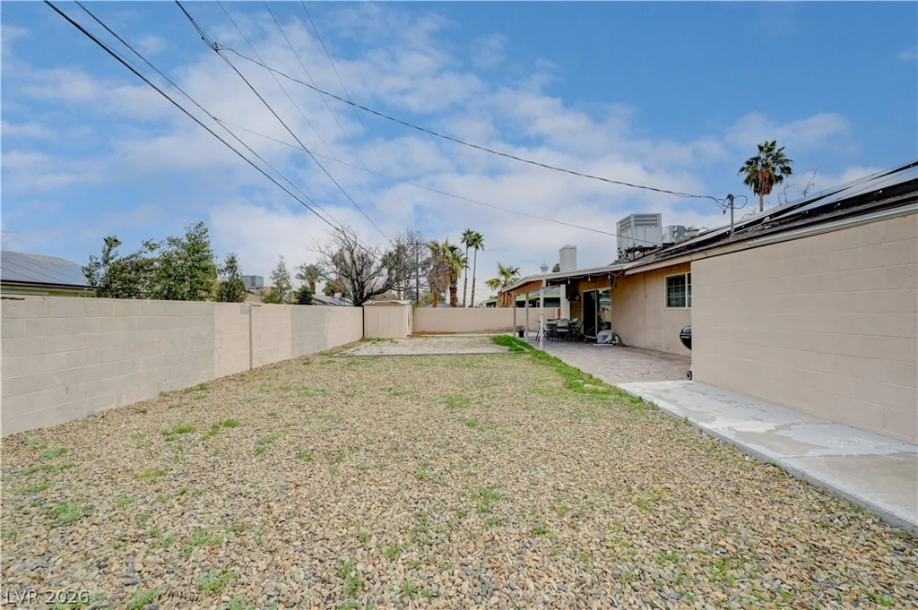 2704 Oakey, Las Vegas, NV 89102
