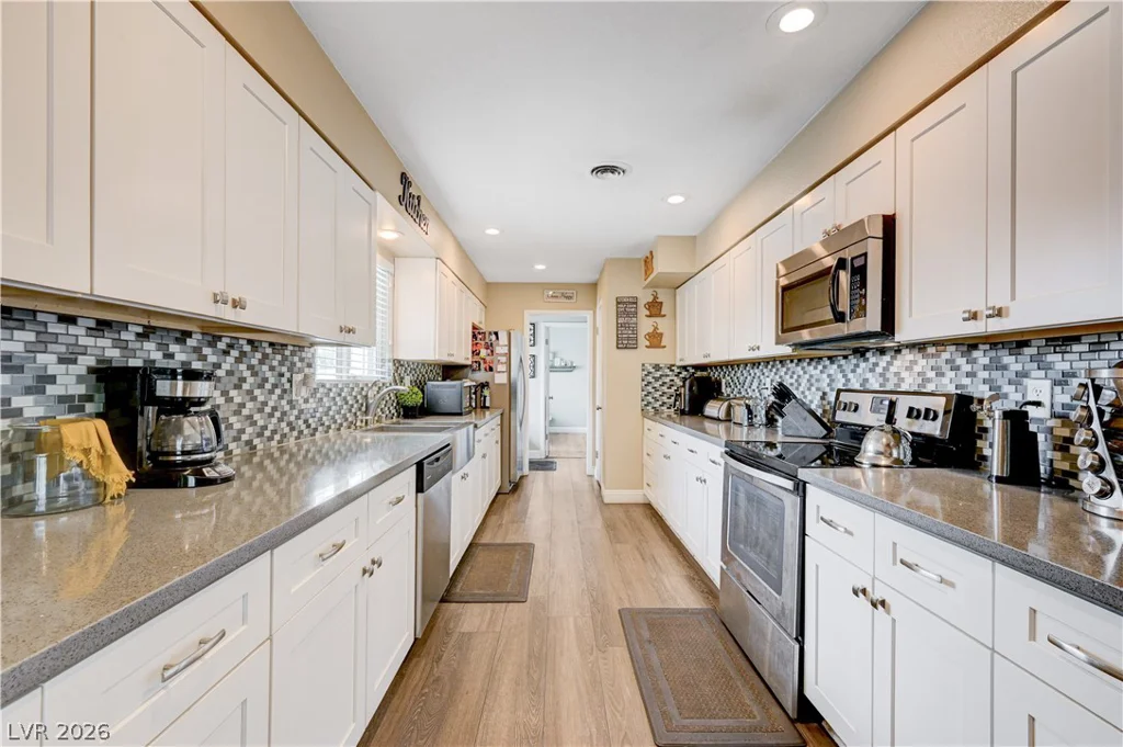 2704 Oakey, Las Vegas, NV 89102