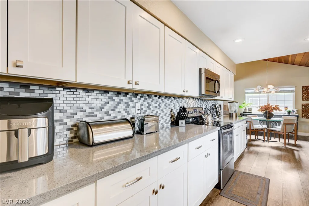 2704 Oakey, Las Vegas, NV 89102
