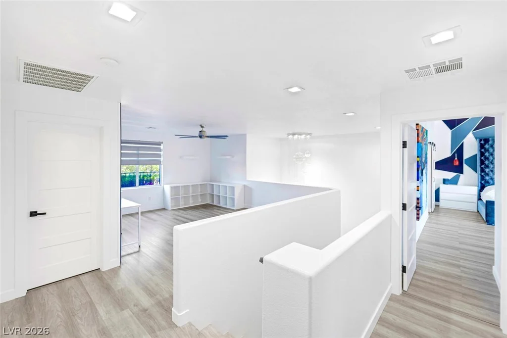 5456 Digne, Las Vegas, NV 89141