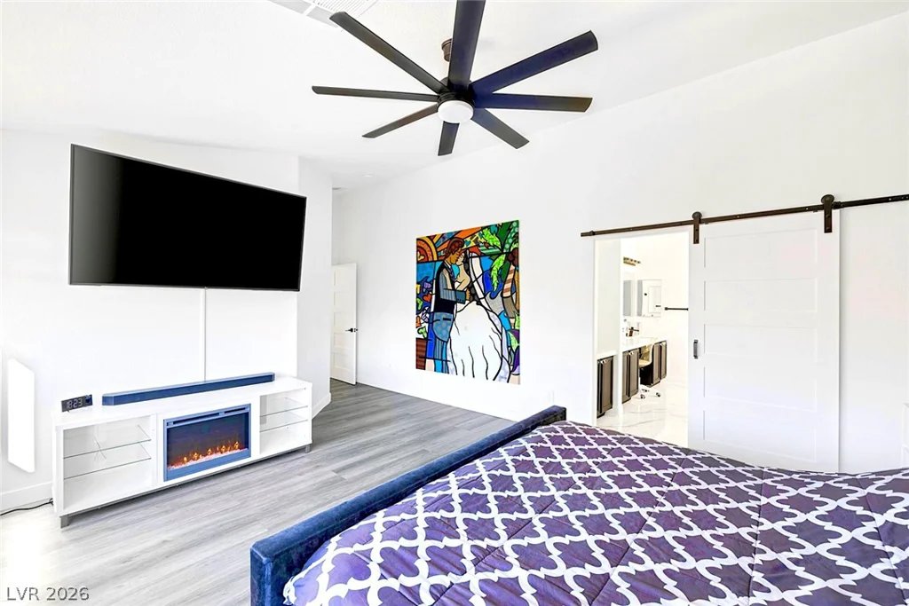 5456 Digne, Las Vegas, NV 89141