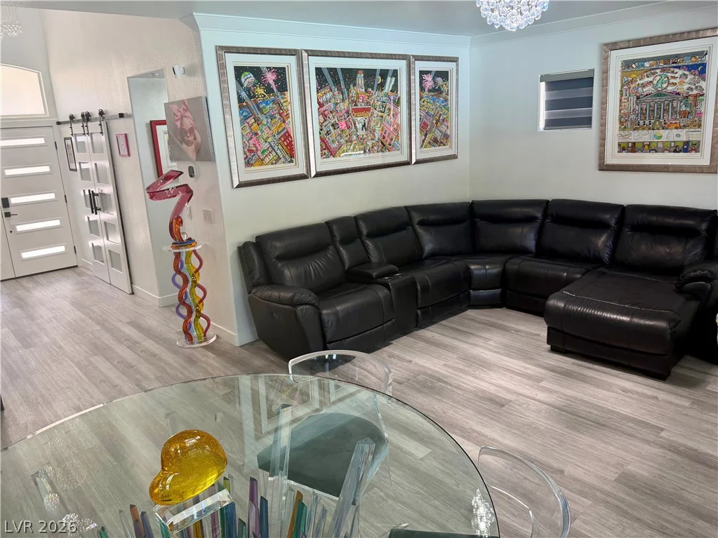 5456 Digne, Las Vegas, NV 89141