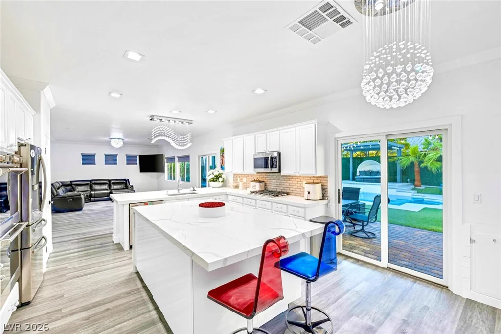 5456 Digne, Las Vegas, NV 89141