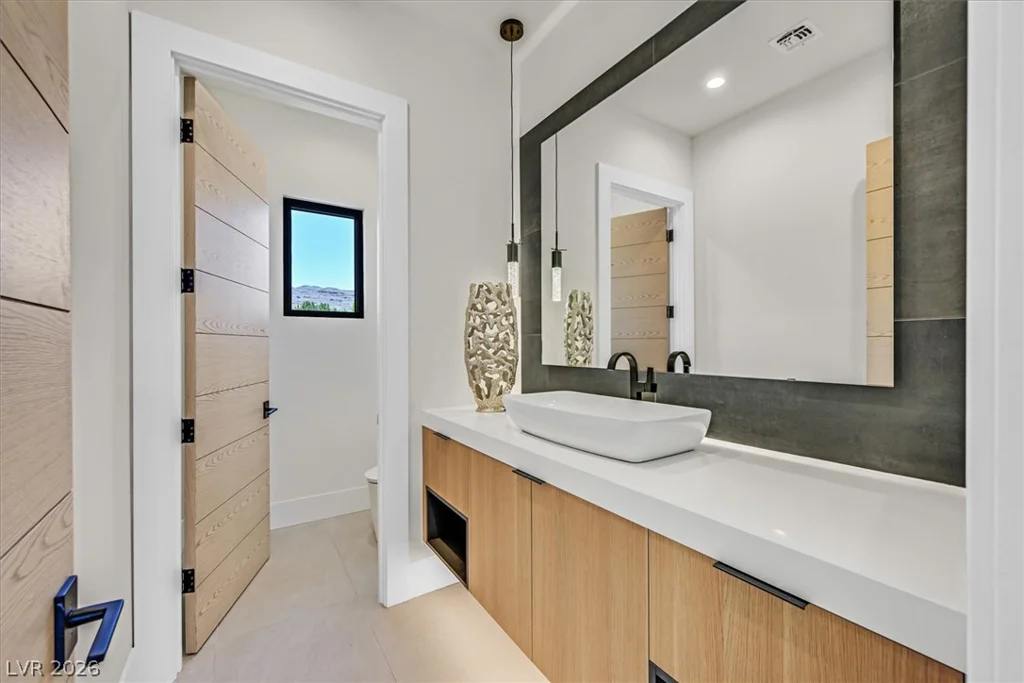 34 Vintage Canyon, Las Vegas, NV 89141