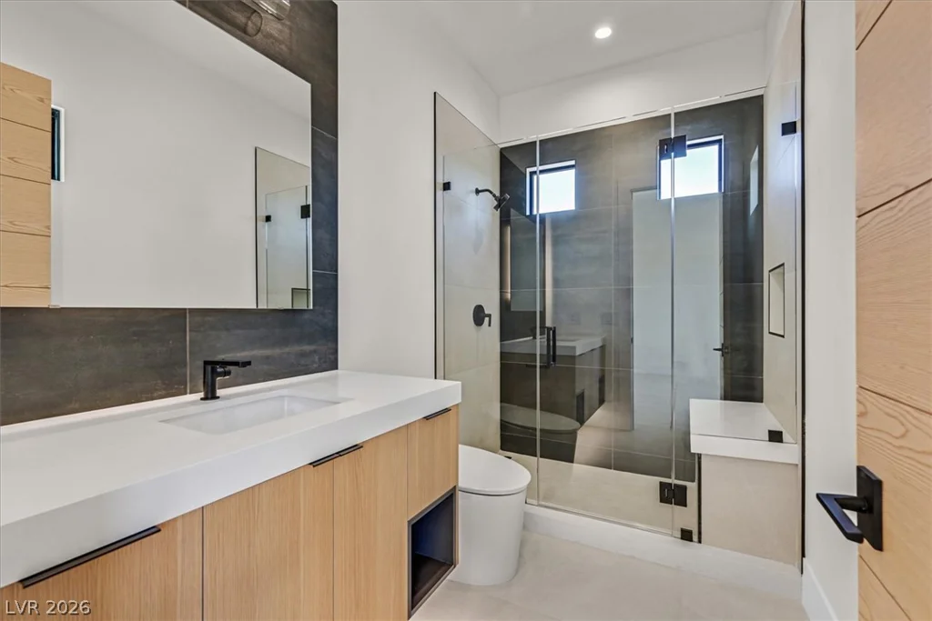 34 Vintage Canyon, Las Vegas, NV 89141