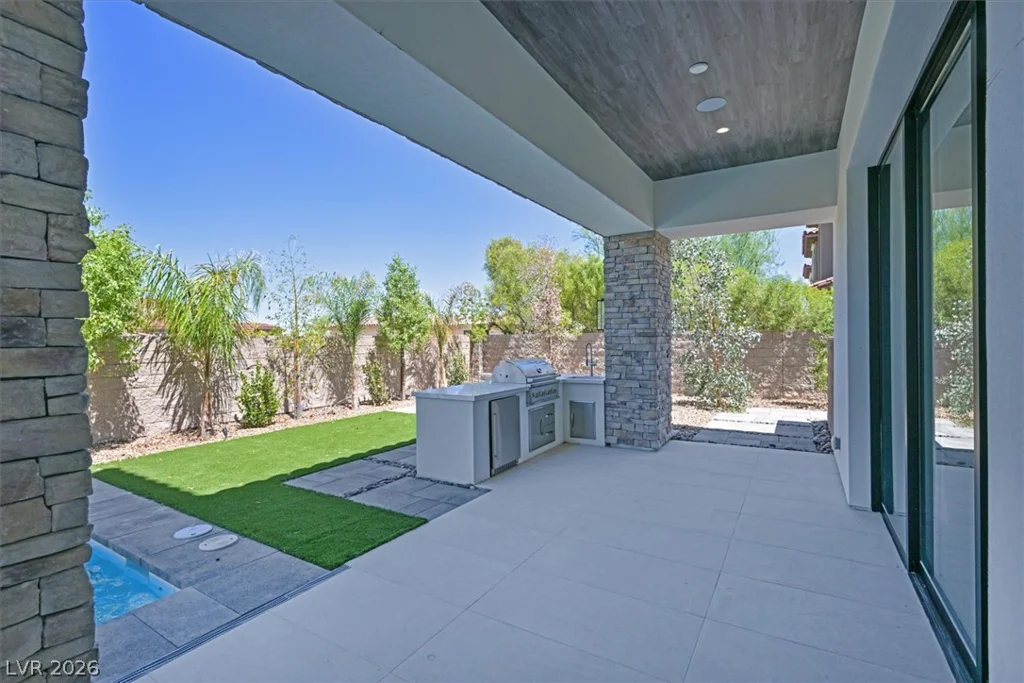 34 Vintage Canyon, Las Vegas, NV 89141
