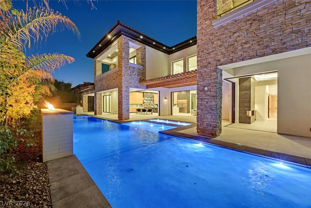 34 Vintage Canyon, Las Vegas, NV 89141
