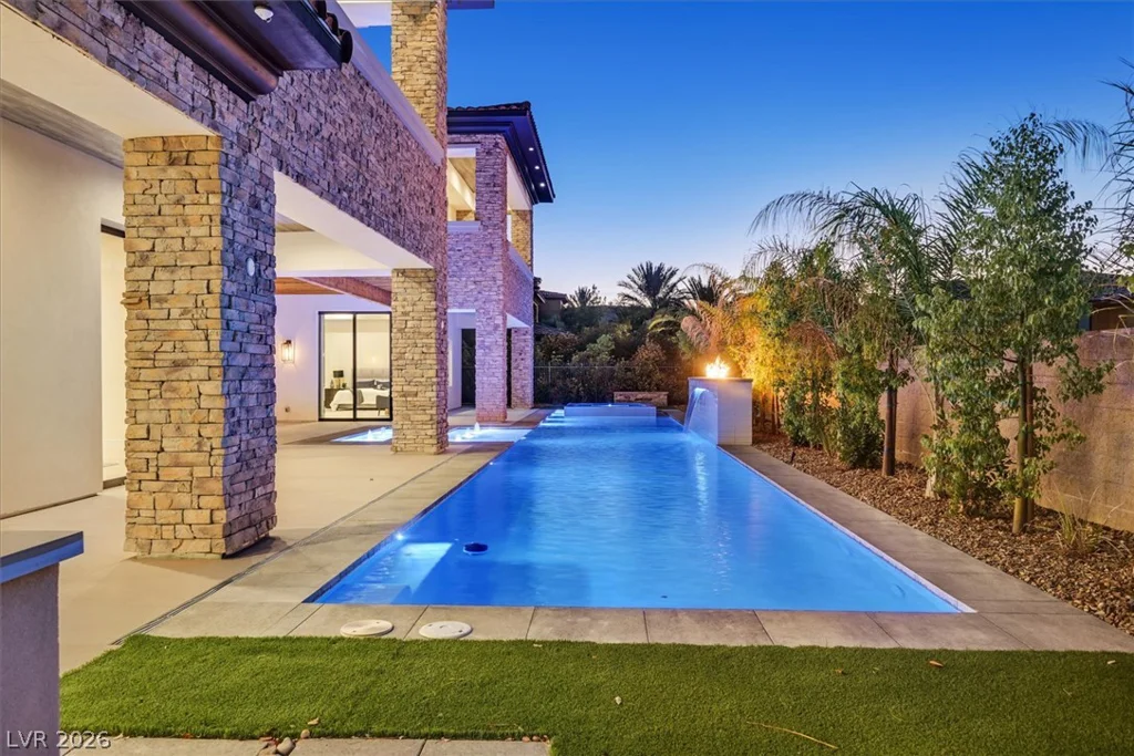 34 Vintage Canyon, Las Vegas, NV 89141