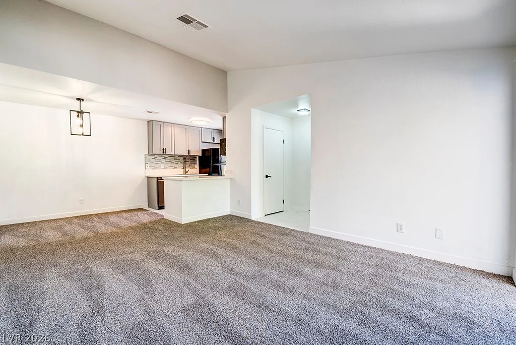 5121 Lindell, Las Vegas, NV 89118