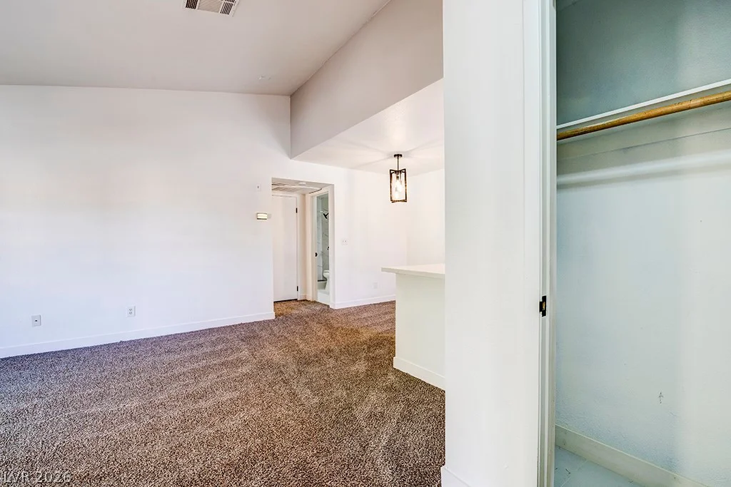 5121 Lindell, Las Vegas, NV 89118