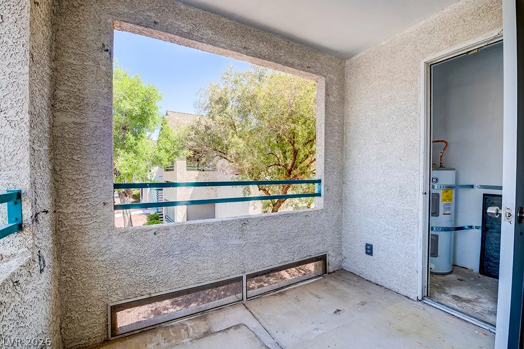 5121 Lindell, Las Vegas, NV 89118