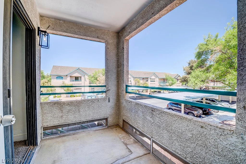 5121 Lindell, Las Vegas, NV 89118