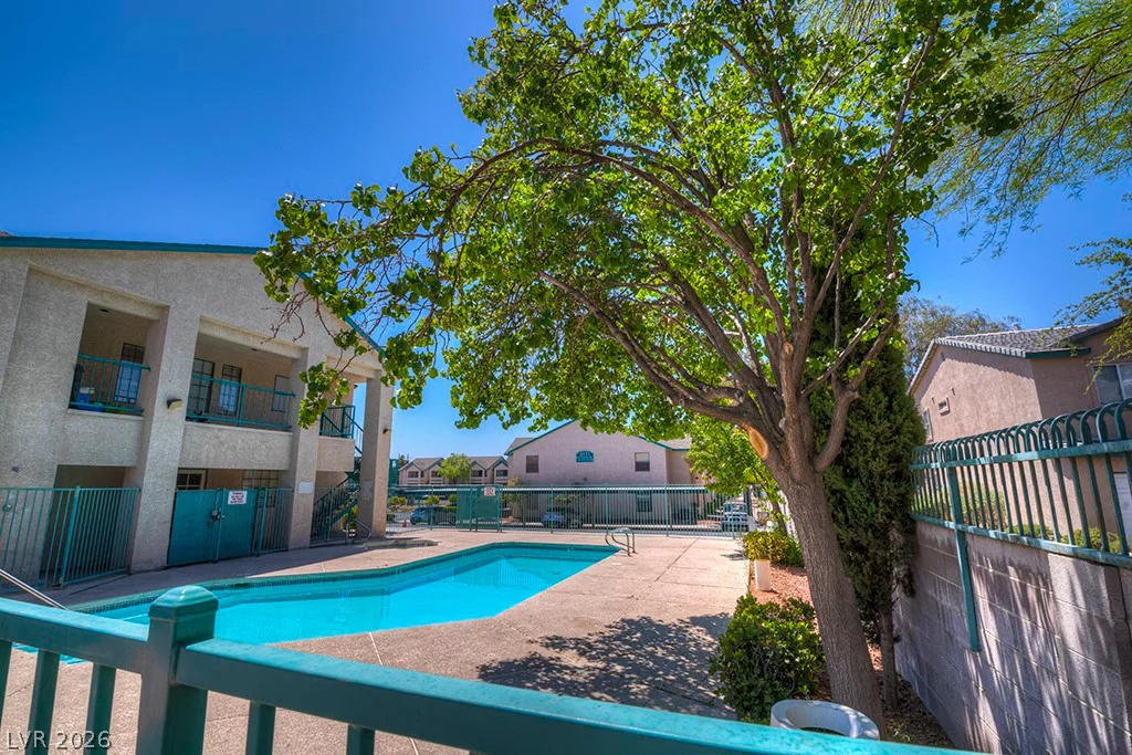 5121 Lindell, Las Vegas, NV 89118