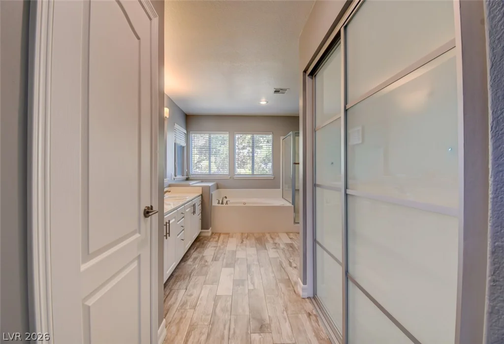 994 Upper Meadows, Henderson, NV 89052