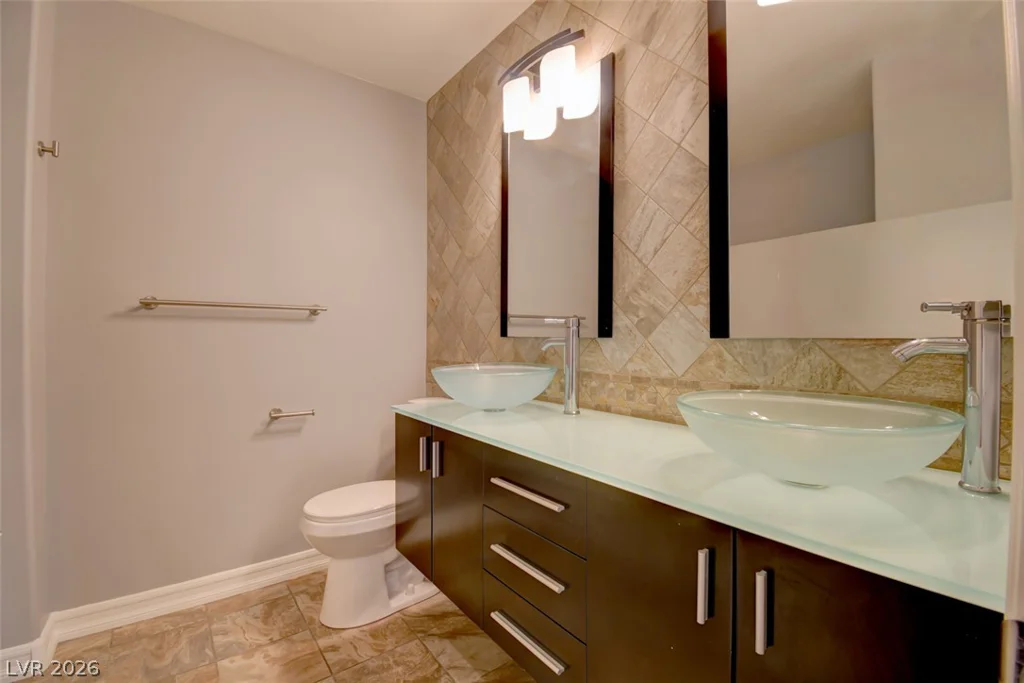 994 Upper Meadows, Henderson, NV 89052
