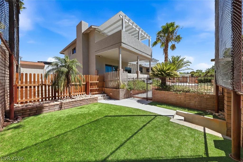893 Fairway, Boulder City, NV 89005