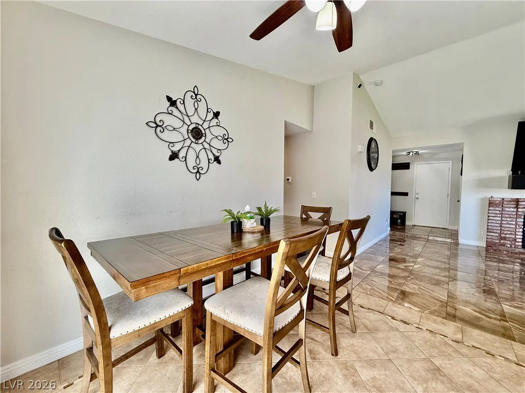 5876 Tippin, Las Vegas, NV 89130