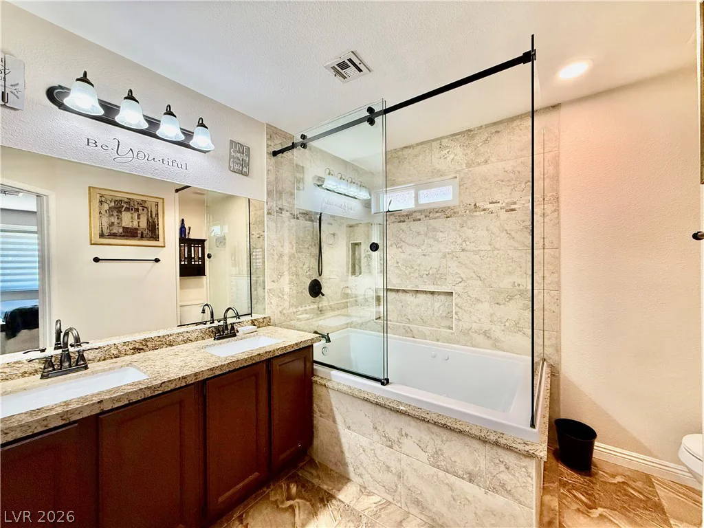 5876 Tippin, Las Vegas, NV 89130