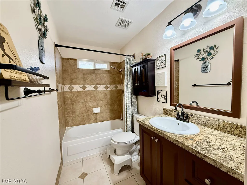 5876 Tippin, Las Vegas, NV 89130