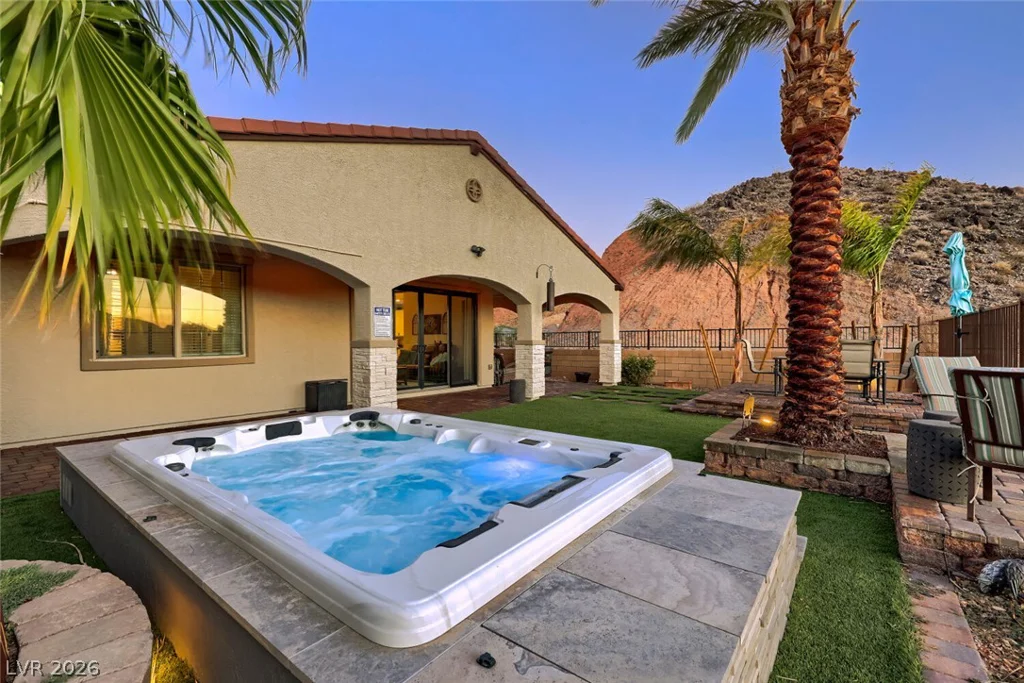 41 Tatahatso Point, Henderson, NV 89011