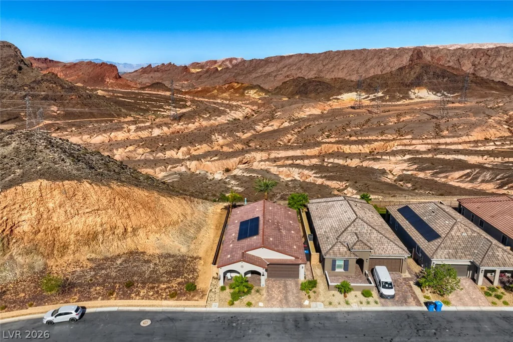 41 Tatahatso Point, Henderson, NV 89011