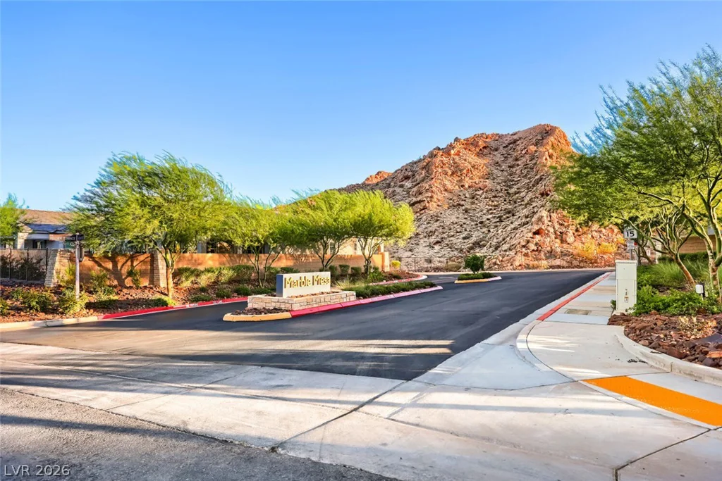 41 Tatahatso Point, Henderson, NV 89011