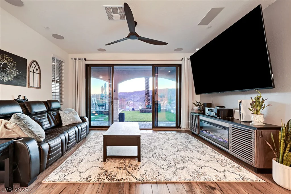 41 Tatahatso Point, Henderson, NV 89011