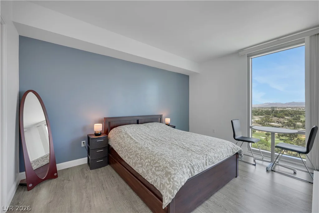 322 Karen, Las Vegas, NV 89109