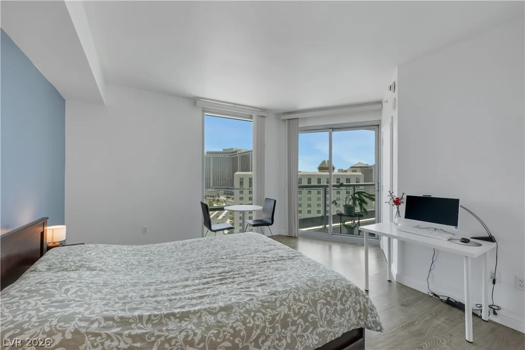 322 Karen, Las Vegas, NV 89109