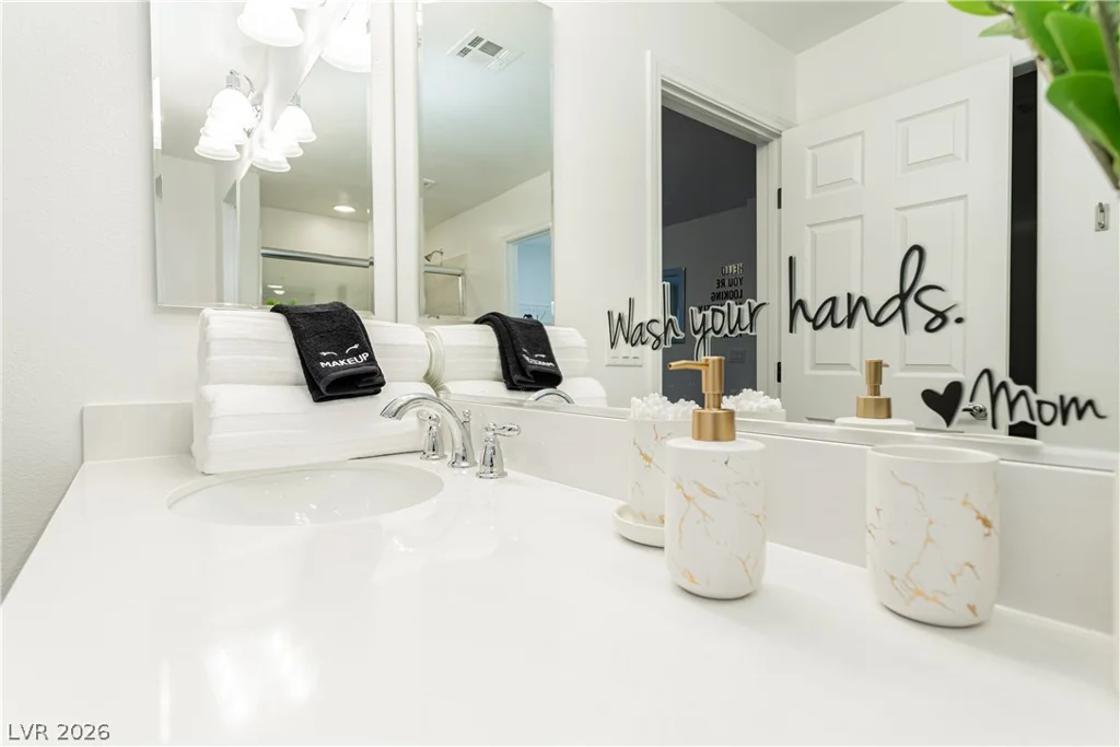 7688 Sandhaven, Las Vegas, NV 89139