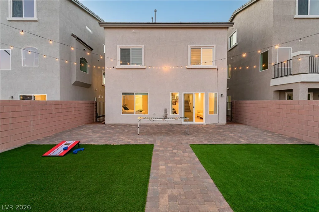 7688 Sandhaven, Las Vegas, NV 89139